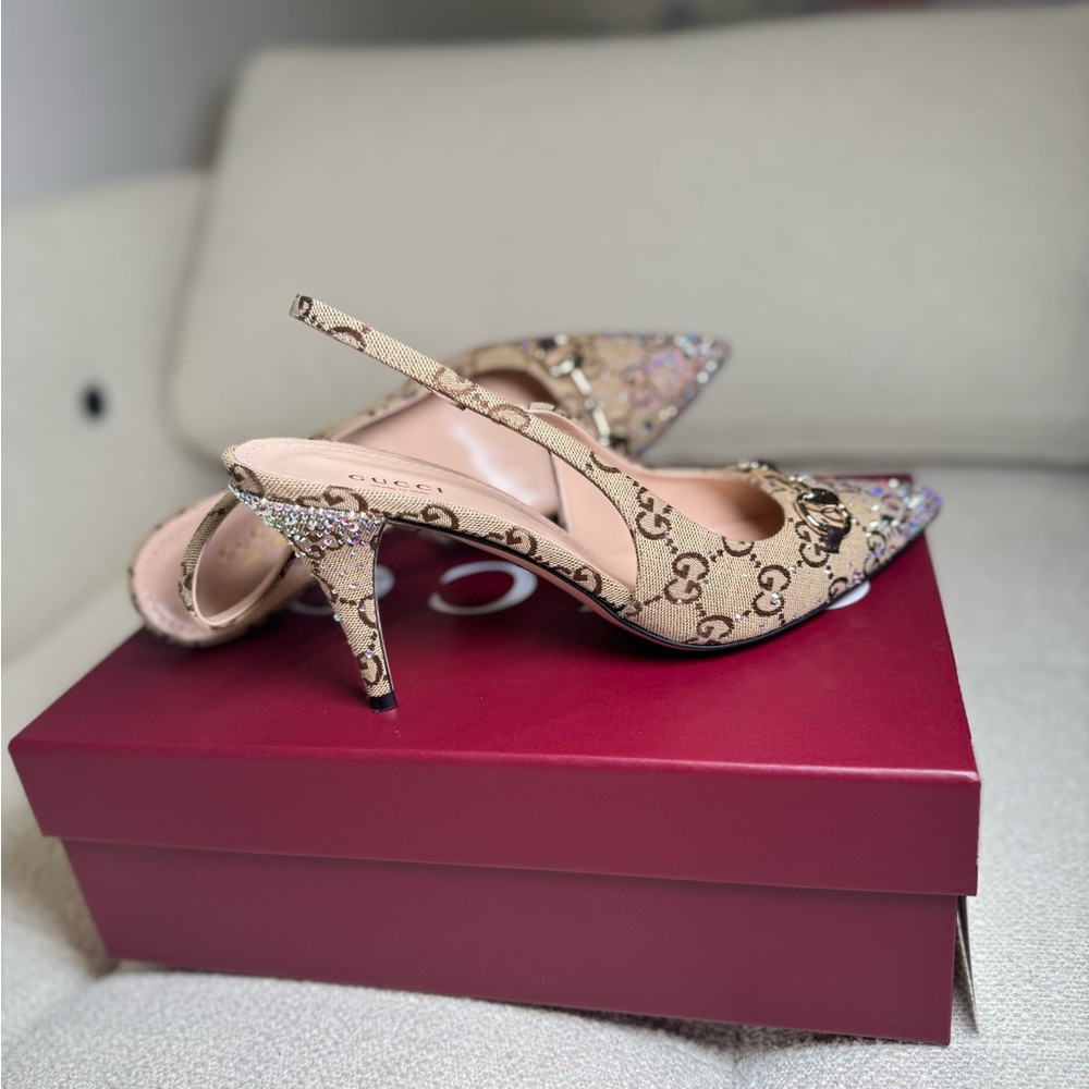Gucci Erin Crystal Embellished Pointed Toe Slingback pump - Beige